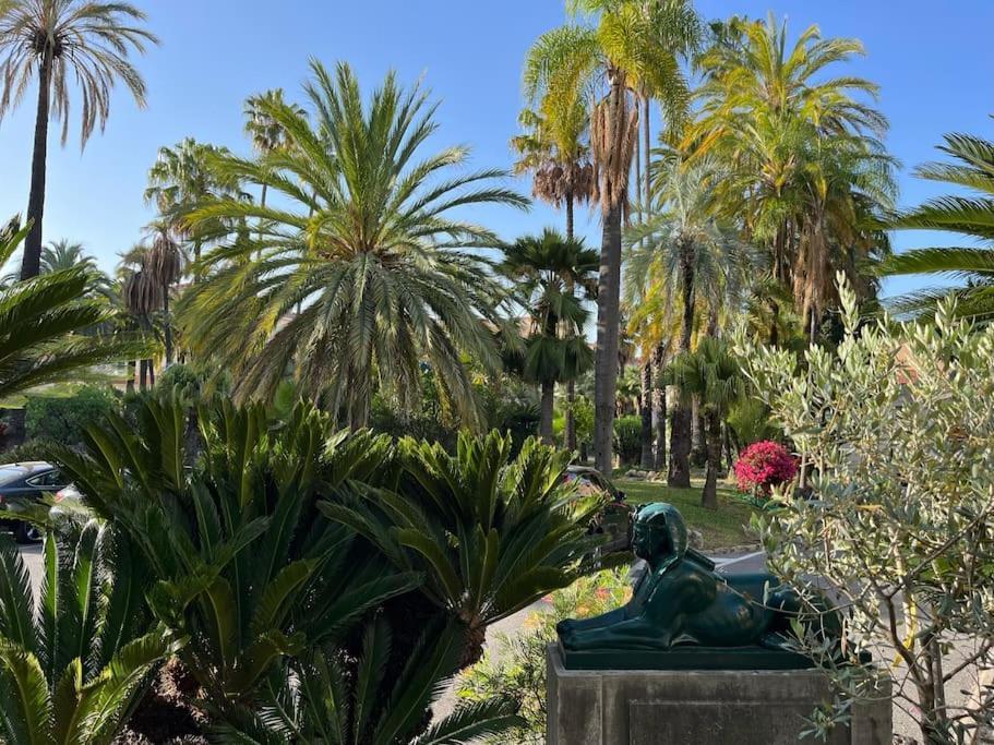 Beautiful Garden Apartment Steps From The Beach Μεντόν Εξωτερικό φωτογραφία