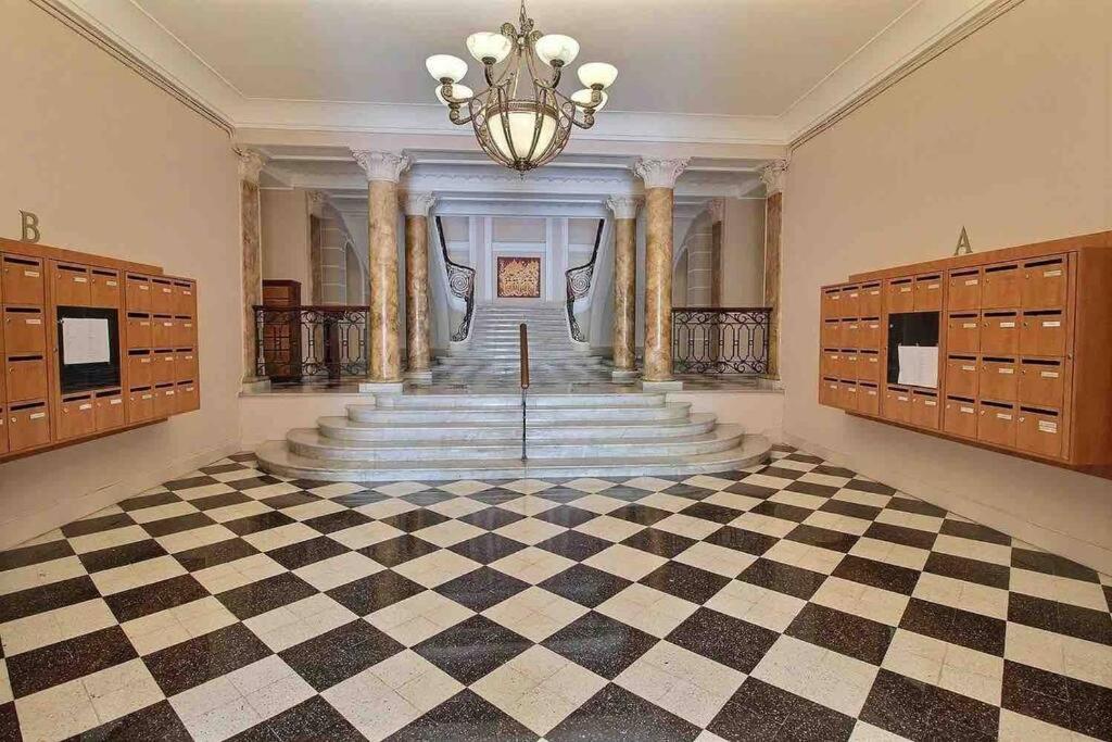 Beautiful Garden Apartment Steps From The Beach Μεντόν Εξωτερικό φωτογραφία